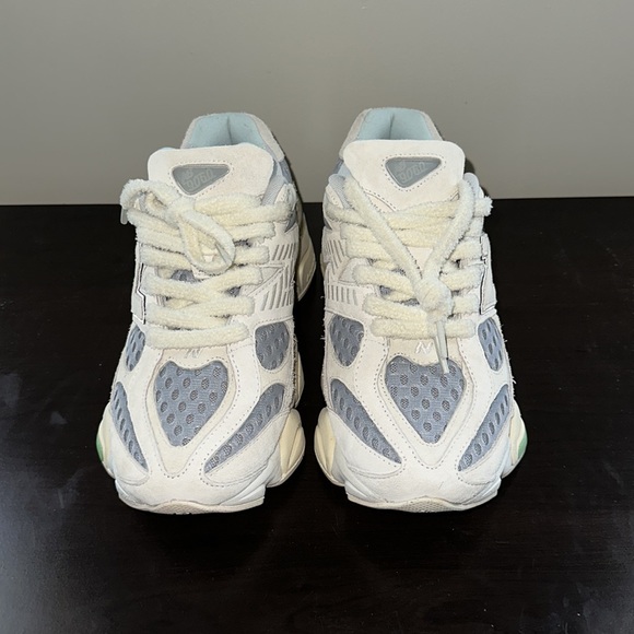 New Balance 9060 - Picture 4 of 6